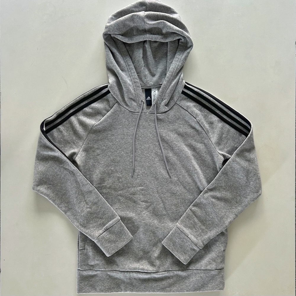 Adidas Gray Hoodie Black Stripe Sleeve Pullover Soft Size M fall/winter Layer